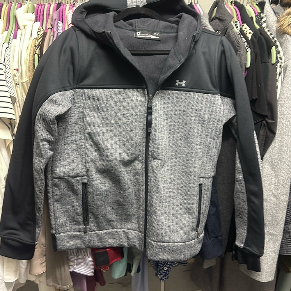 Under Armour ColdGear Large coat Gorgeous!